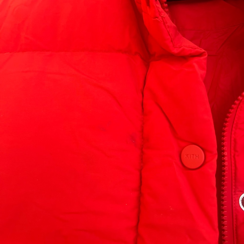 KITH RED PUFFER JACKET - Picture 7 of 8